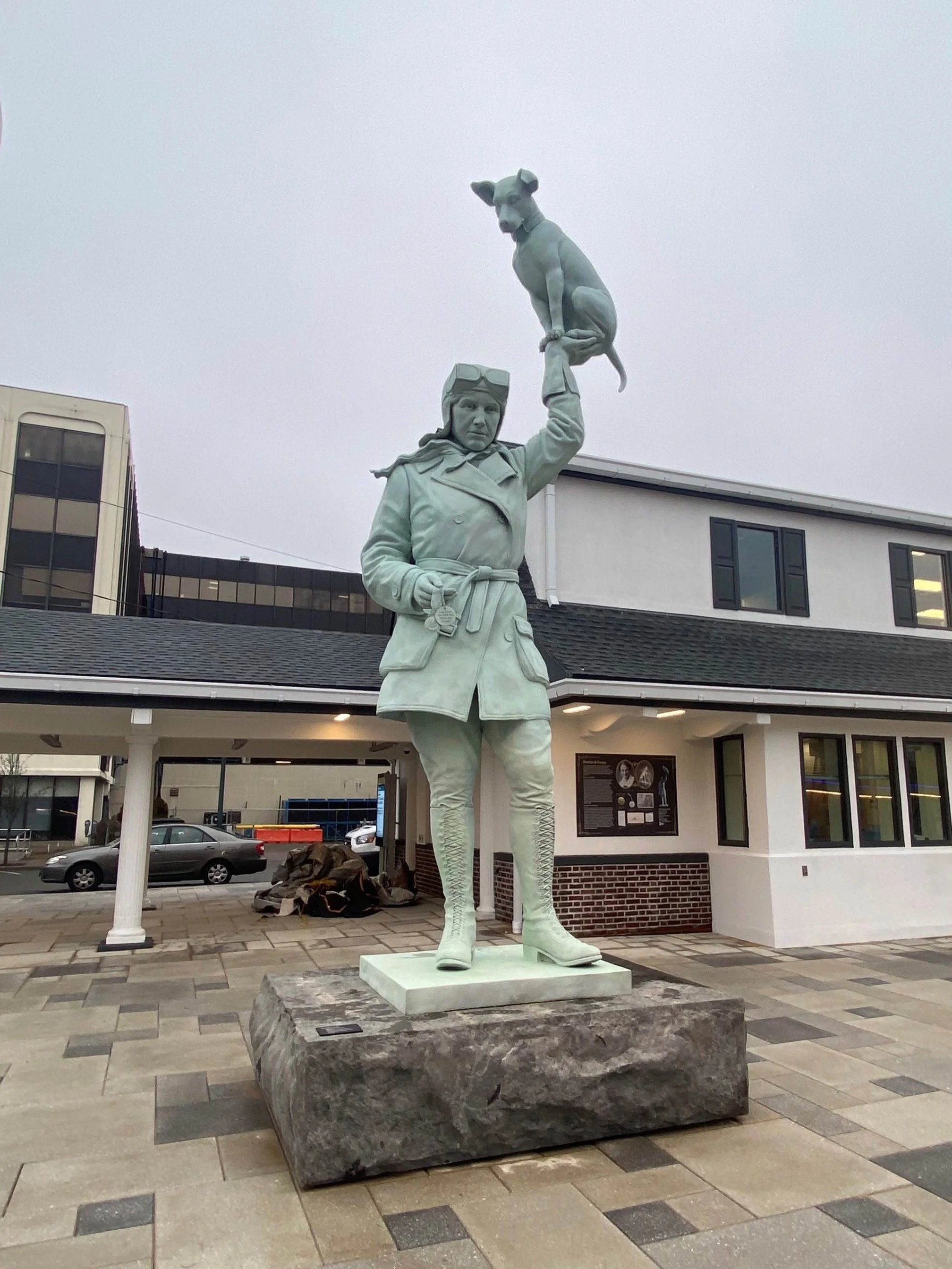 Bessie & Roxey — PUBLIC ART SERVICES